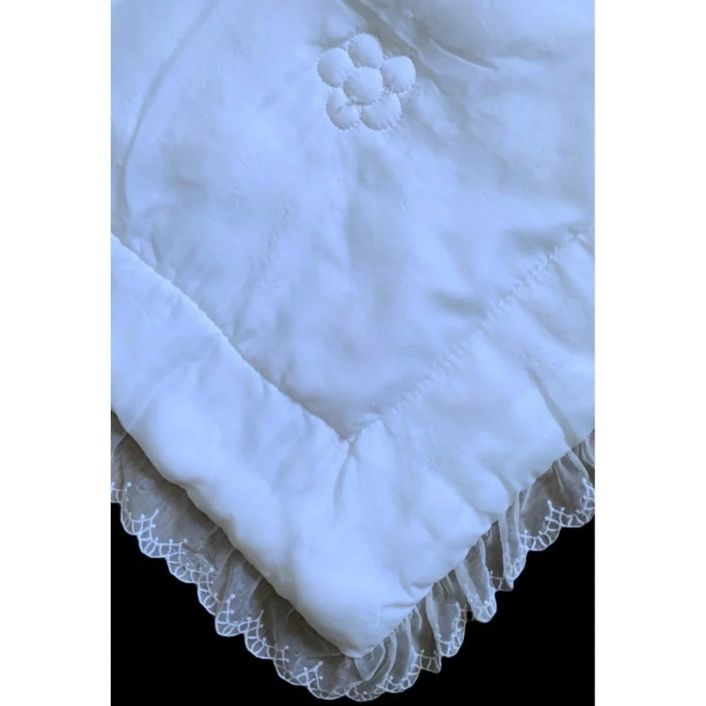 1960's Oyster Nylon Silky Feel Crib Comforter Blankie Quilt Embroidery & Lace
